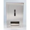 INOX dávkovač 392 mm s výdejním otvorem 002 pro přesné odebírání roušek  Nerezový dávkovač s otvorem 002 – kontrolovaný odběr jednorázových roušek